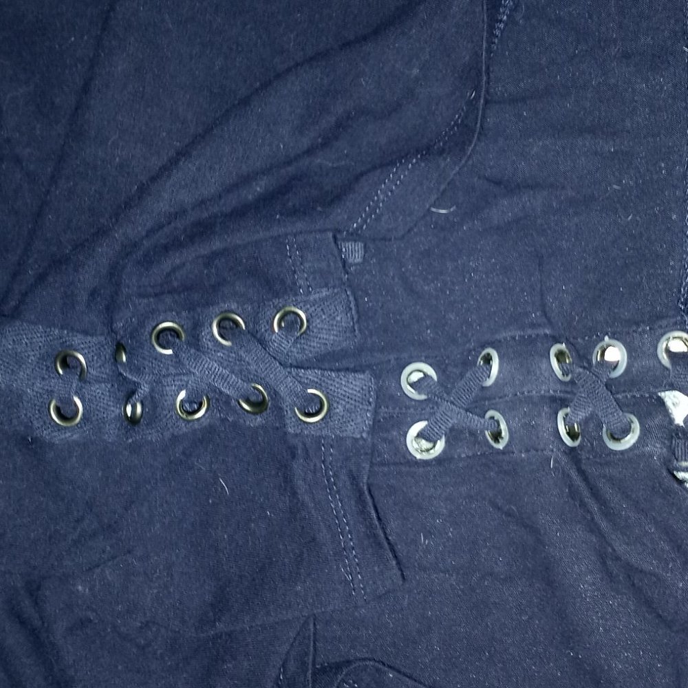 Shirt - Picture 6 of 7